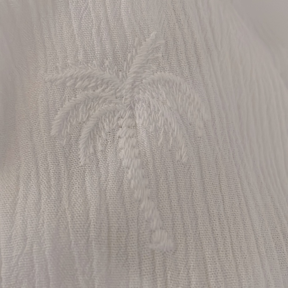 Z Supply White Button Up Blouse Top Embroidered Palm Trees Size Small - Picture 4 of 10
